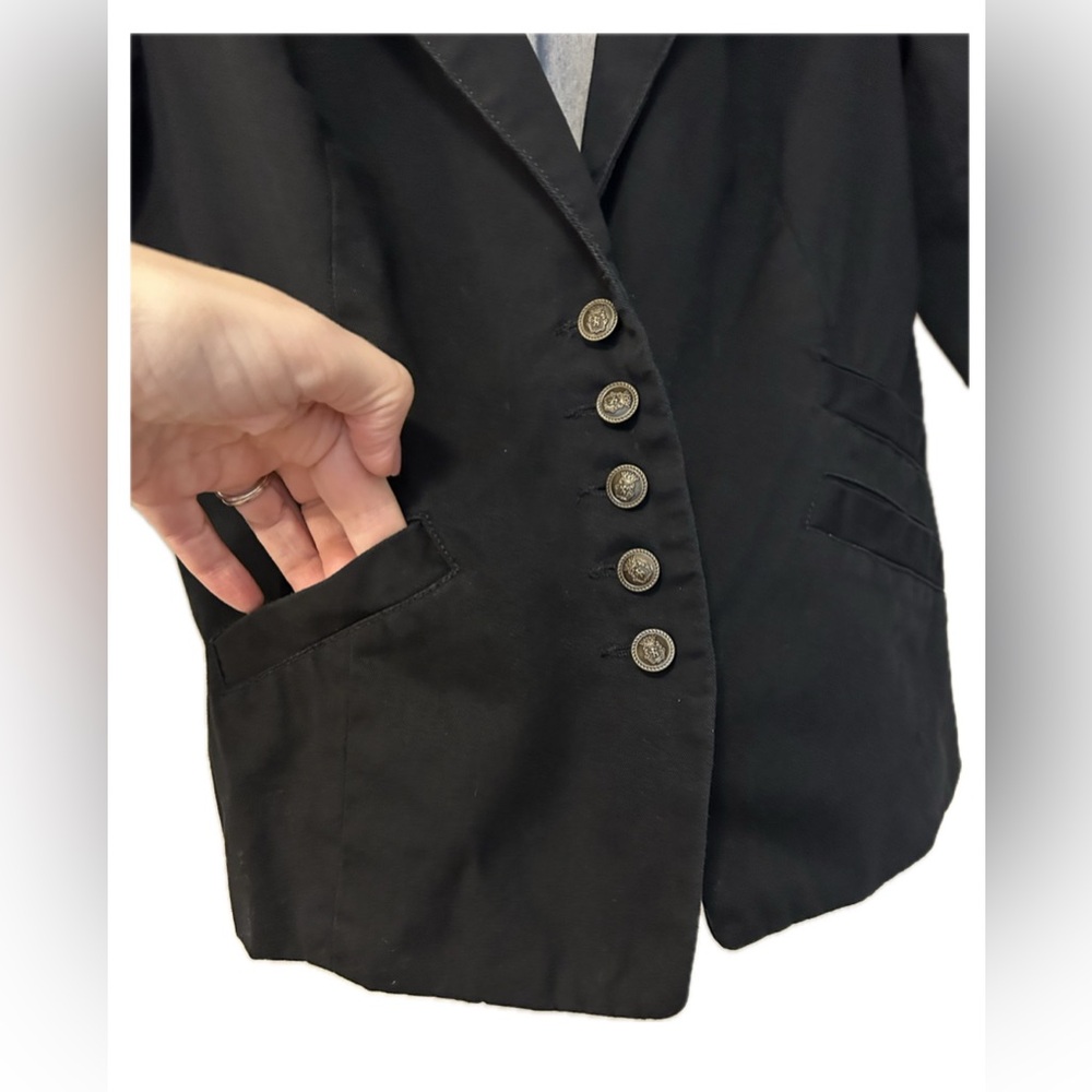 Express Blazer. Black. Size 2 - Picture 5 of 9